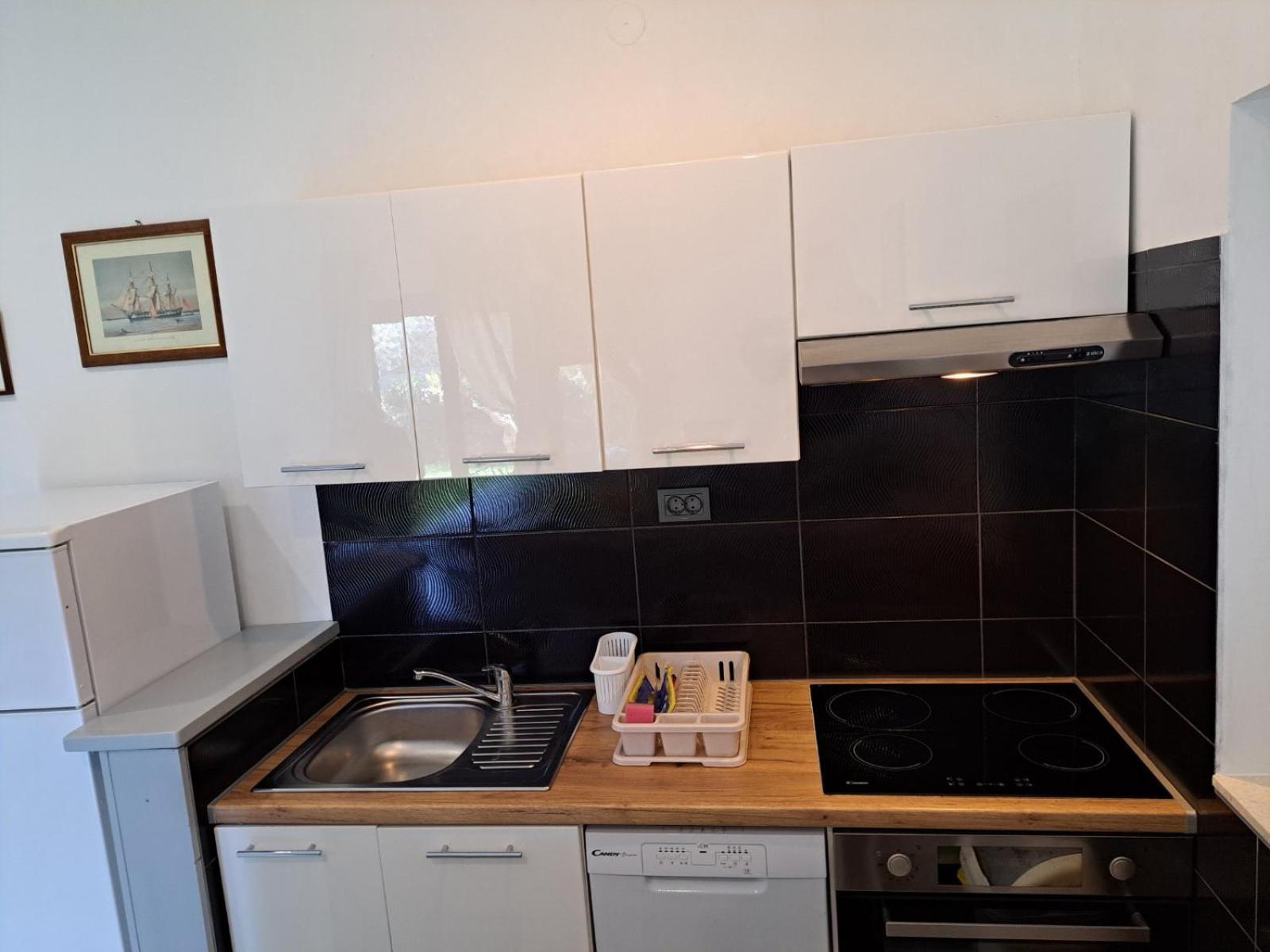 Apartments Finera Помер Екстер'єр фото