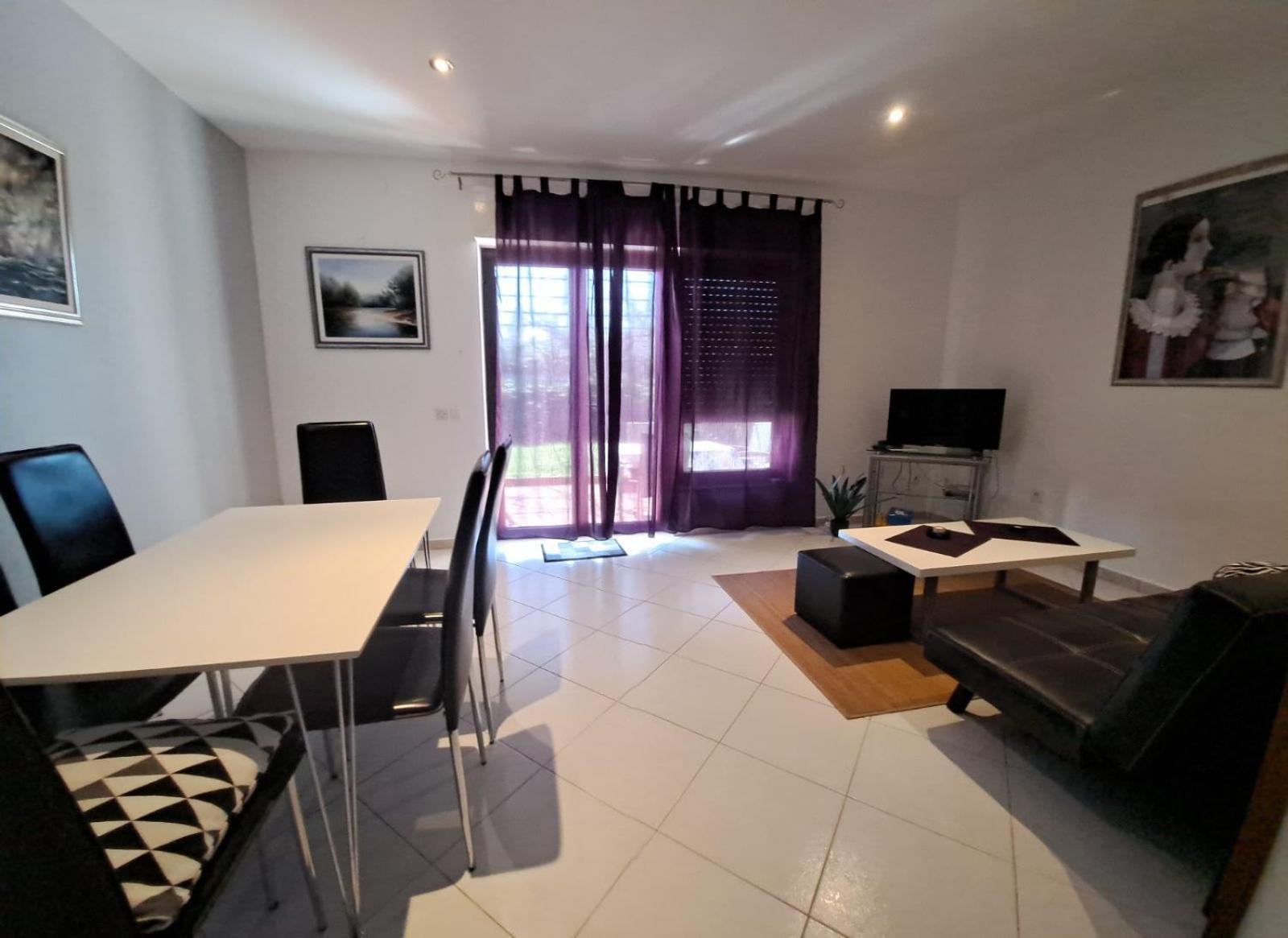 Apartments Finera Помер Екстер'єр фото